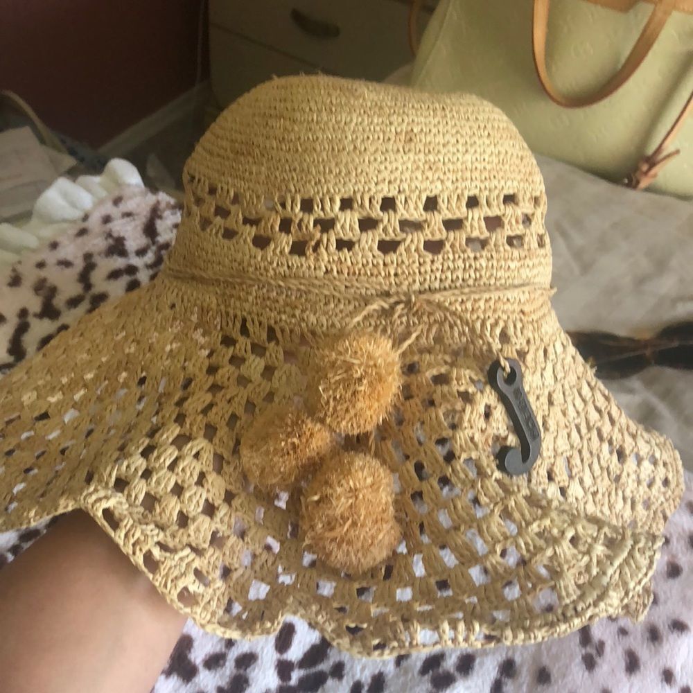 Juicy couture straw floppy hat